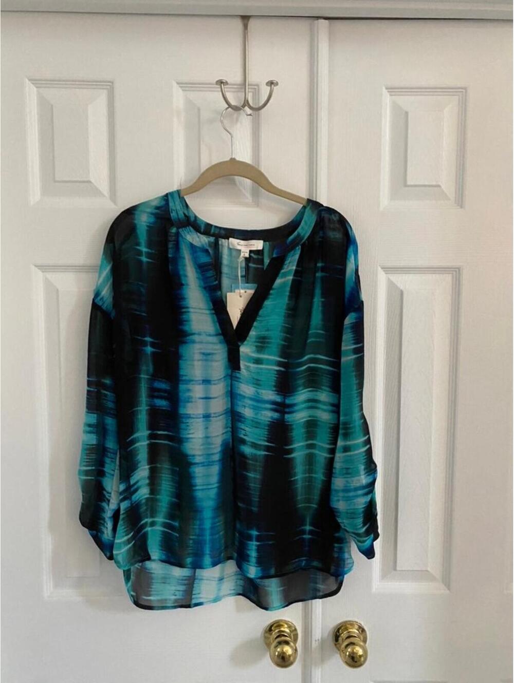Two by Vince Camuto Blouse NWT